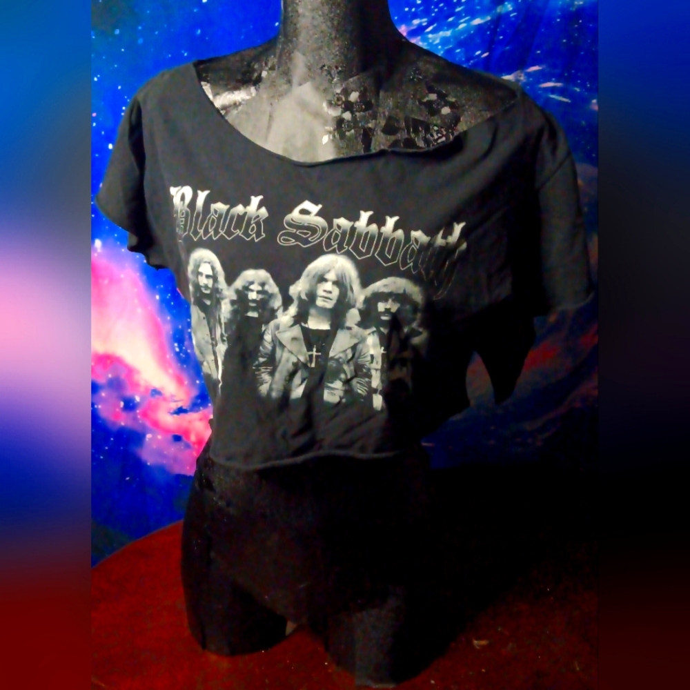 Black Sabbath Crop Tee | Vintage Rock Band Shirt | Distressed Grunge Fit